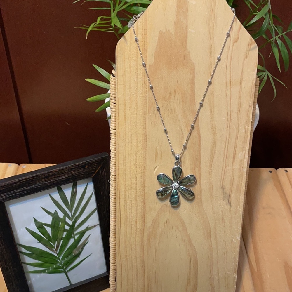 Vintage Lia Sophia necklace